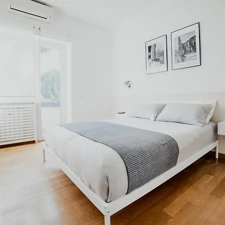 Apartment Photographer's House Rome